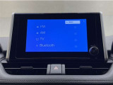 ディスプレイオーディオを装備。スマホと車をつなぐことで、これまでのナビに加えていろんなサービスが楽しめます。