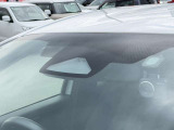 【トヨタセーフティセンス】走行中に前方の車両等を認識し、衝突しそうな時は警報とブレーキで衝突回避と被害軽減をアシスト。より安全にドライブをお楽しみいただけます。