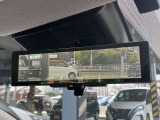 大好評「インテリジェントルームミラー」!車両後方のカメラ映像がミラーに映るので、乗員や荷物が多くても安心♪夜間や悪天候の日でもクリアな映像で視界良好です◎