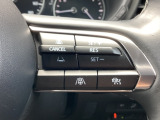 MRCC(マツダレーダークルーズコントロール)は先行車との車間を維持しながら追従走行を行い、長距離でのドライバー負担を軽減させてくれます。