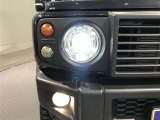 LEDヘッドライトです。デザイン性がよくとても明るいので、夜間の走行や悪天候でも安心です。しかも長寿命!