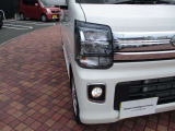 LEDライトやフォグランプを装備