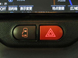 助手席側ドアは電動スライドドアです。