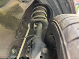 お車を安心してお乗りいただく為には、足回りの定期点検が欠かせません。サービスサポート(有償保証)では無料点検もご提供しており、安心のカーライフをお過ごしいただけるサポート体制が整っています。