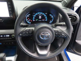 ぜひ展示車の運転席に座ってみてください。