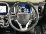 【ステアリングスイッチ】運転中、前方から目線をそらすことなく、オーディオ等の操作が可能な便利機能!安心&快適なドライブを演出してくれます♪