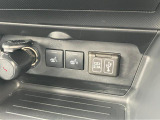 運転席助手席シートヒーターがございます。
