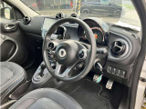 お気軽にお問い合わせください。Tel:075-325-0440 Mobile:070-2313-8676  中古車担当:時女まで