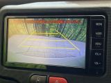 【バックカメラ】駐車時に後方がリアルタイム映像で確認できます。大型商業施設や立体駐車場での駐車時や、夜間のバック時に大活躍!運転スキルに関わらず、今や必須となった装備のひとつです!