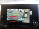 360度アラウンドビューモニター&バックカメラで駐車が苦手な方でも安心です♪
