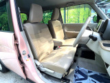 運転席シート廻りは使用感も少なく、良好な状態となっています。丁寧に使われていたことがよくわかりますね。