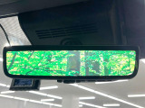 【デジタルインナーミラー】後席の大きな荷物や同乗者で後方が確認しづらい時でも安心!カメラが撮影した車両後方の映像をルームミラー内に表示。クリアな視界で状況の確認が可能です!
