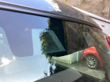 【衝突被害軽減ブレーキ】前方の車両や歩行者を検知し、ブザー音や表示によって警告!衝突の可能性が高まるとブレーキ踏力をアシストしてくれますが、あくまでもサポートですので運転手の判断・操作が大事です☆