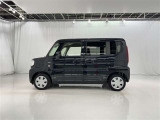 色は人気のクロです。