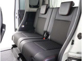ゆとりある広々とした車内空間は、ドライブを始め買い物やレジャーなど、幅広く活躍します。一人でもみんなとでもお出かけを楽しみましょう!