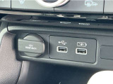 便利な充電用USBジャックも付いています☆周辺機器の充電にご利用頂けます☆