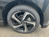 納車前にはプロのメカニックが点検、整備を行いますので安心してお乗り頂けます!!