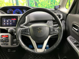 【純正革巻きステアリング】上質な革を使用することで、手にしっかり馴染みとても運転しやすいハンドルです♪