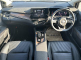 ノートオーラ 1.2 G FOUR レザーエディション 4WD 本革シート