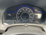 視認性の高いメーターで運転情報を的確に把握できます!