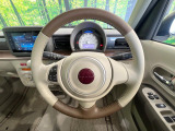 【純正革巻きステアリング】上質な革を使用することで、手にしっかり馴染みとても運転しやすいハンドルです♪