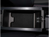 センターグローブBOX
