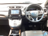 視認性の良いメーターで、運転中も情報がひと目で確認できて安心。見やすさにこだわったデザインで、毎日のドライブがもっと快適に