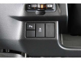 【横滑り防止装置】ドライバーの安全運転をアシストしてくれる装備が充実しています☆ドライバーの不安を安心へと変えてくれますね。