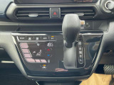 タッチパネル式オートエアコン ☆CVT無段変速機 変則ショックが少なく低燃費