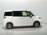両側パワースライドドア付きだから、狭い駐車スペースなどでの 乗り降りラクラク!小さなお子さまのいるご家庭には嬉しい装備。