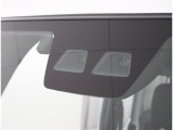 TOYOTA SAFETY SENSEは道路状況、車両状態、天候状態及びドライバーの操作状況などによっては、作動しない場所があります。あくまで運転補助機能です。
