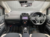 広々とした視界を体感できます。運転が楽しくなりますね。