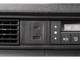 USBソケットがあります。