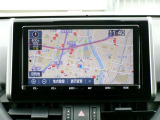 純正品の地デジTV対応のSDナビです。遠出や初めての場所でも安心ですね。