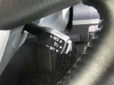 【便利装備】クルーズコントロールスイッチ☆希望の車速で定速走行する事ができます。高速道路を走る時に便利な機能です※設定速度には制限があります。