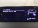 Bluetoothに接続することで、スマートフォンに入っている音楽アプリを車内で楽しめたり、通話が出来ます♪