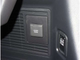 後席には1500wのコンセントが付いています!