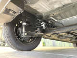 お車を安心してお乗りいただく為には、足回りの定期点検が欠かせません。サービスサポート(有償保証)では無料点検もご提供しており、安心のカーライフをお過ごしいただけるサポート体制が整っています。