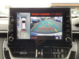 カメラで映した周囲の映像をナビゲーション画面に表示し、ドライバーの死角を減らすことで運転負荷を軽減するパノラミックビューモニター装備です!