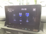 ギャザズ製9インチHondaCONNECTナビを装備。
