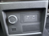【運転席操作部】運転に役立つ機能ばかり!快適なドライブにしてくれること間違いなし!!