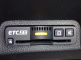 ■【ETC車載器】が装備されています。セットアップをしてお渡しとなり、ETCカードを差し込むだけで高速道路の利用が可能です。