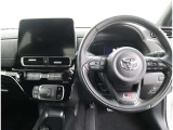 運転席から各種ボタンの操作がしやすいように設計されたデザイン。彼女とのデートでいつもよりスタイリッシュなあなたを演出できます。