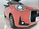 フォグランプ装着車です。暗い夜道の車両前方を明るく照らします