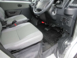 【ピッカーズ加盟店】『車をこすってしまった&hellip;』『ぶつけて少しへこんでしまった&hellip;』『バンパーがえぐれてしまった&hellip;』など、大切なお車が傷ついてしまった時。キズの大きさに合わせて修理が可能です!