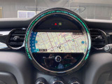 長期にわたる保証を実現。2年間のMINI NEXT保証と延長保証(別途費用)を合わせて最大4年間の保証。万一の故障に長期に備えることができ、ご安心してお乗り頂けます。