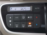視認性の良い大きめのアナログメーターです。