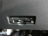 ETC車載機です。高速・有料道路の料金をキャッシュレスでスムーズに通過できます。