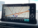 Honda CONNECTディスプレーを装備しております。Honda CONNECT対応で便利が広がったナビディスプレー。機能は増えても快適な操作性はそのままです。