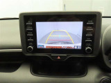 バックモニターを装備しています。車庫入れ時等に車両後方が確認出来るのでとても便利です。